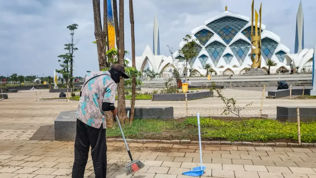Pemerintah Provinsi Jawa Barat melalui BPKAD secara resmi merinci penggunaan dana operasional Masjid Al Jabbar