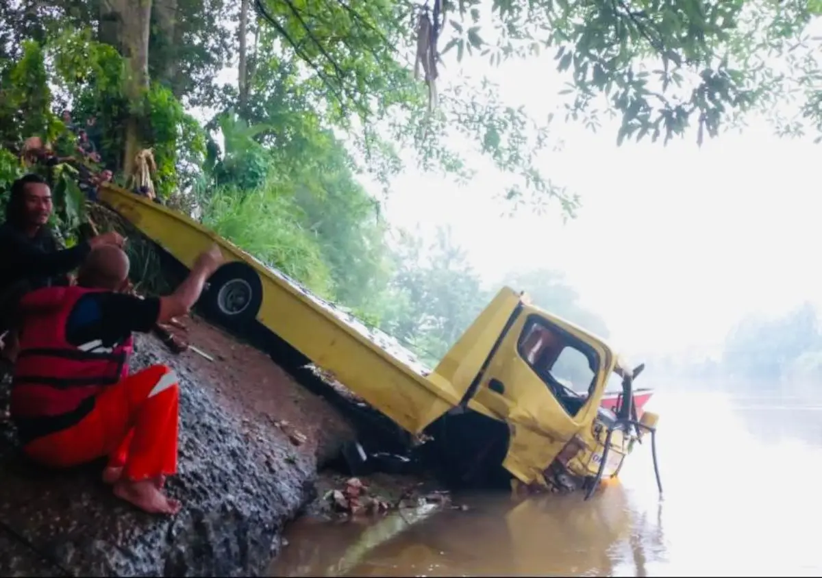 Jenazah Sopir Truk Towing Ditemukan 25 Kilometer dari Titik Tenggelam di Sungai Citanduy – jabarekspres.com