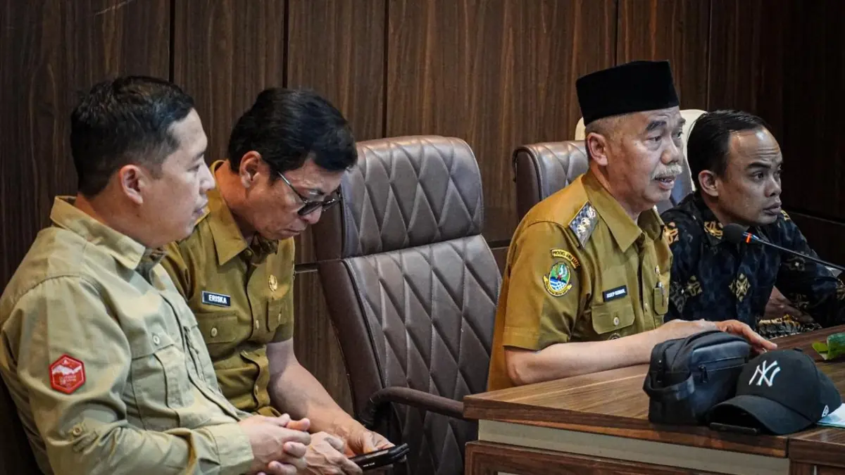 KBB Susun Prioritas Pembangunan 2027 Lewat Pra-Musrenbang Wakil Bupati Bandung Barat Asep Ismail bersama Kepala Bappelitbangda dan jajaran DPRD Kabupaten Bandung Barat