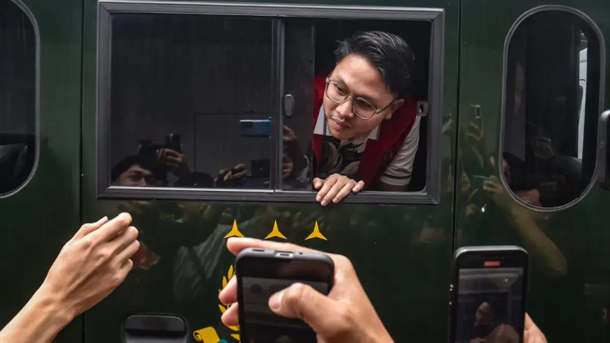 Terdakwa dugaan kasus penghinaan terhadap Suku Sunda Muhammad Adimas Firdaus Putra Nasihan alias Resbob berada