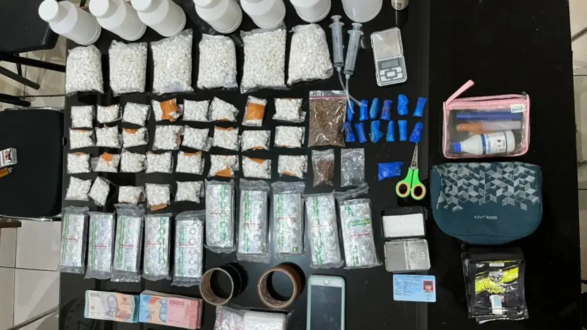 Polres Ciamis Ungkap Peredaran Obat Tramadol dan Double Y, 3 Pemuda Diamankan