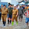 Gerak Cepat! KDS Turun Langsung ke  Lokasi Banjir dan Permukiman Terdampak Angin Kencang di Kabupaten Bandung 