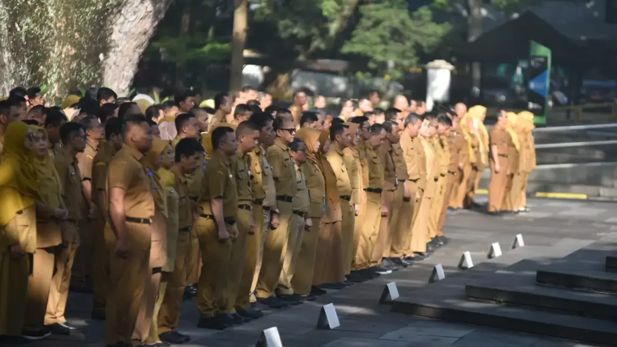 3 ASN Pemkot Bandung Terdeteksi Keluar Kota di Hari Pertama WFH 3 ASN Pemkot Bandung Terdeteksi Keluar Kota di Hari Pertama WFH