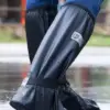 5 Rekomendasi Jas Hujan Sepatu Terbaik 2026, Sepatu Tetap Kering di Tengah Hujan Deras