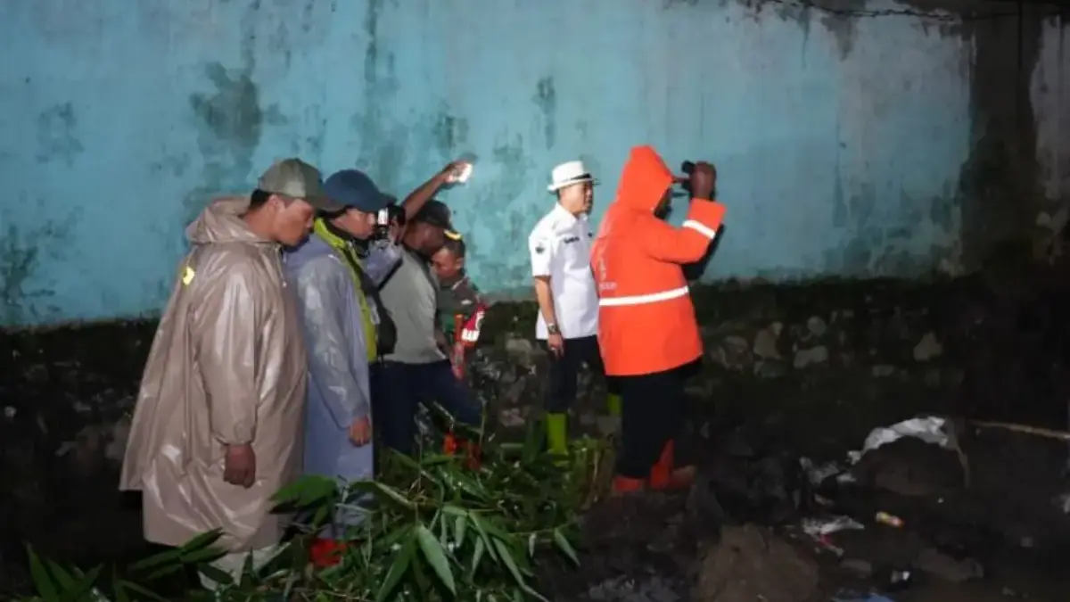 Bupati Bandung Dorong Penertiban Sempadan Sungai, Desak Reaktivasi Satgas Citarum Harum Bupati Bandung Dorong Penertiban Sempadan Sungai, Desak Reaktivasi Satgas Citarum Harum