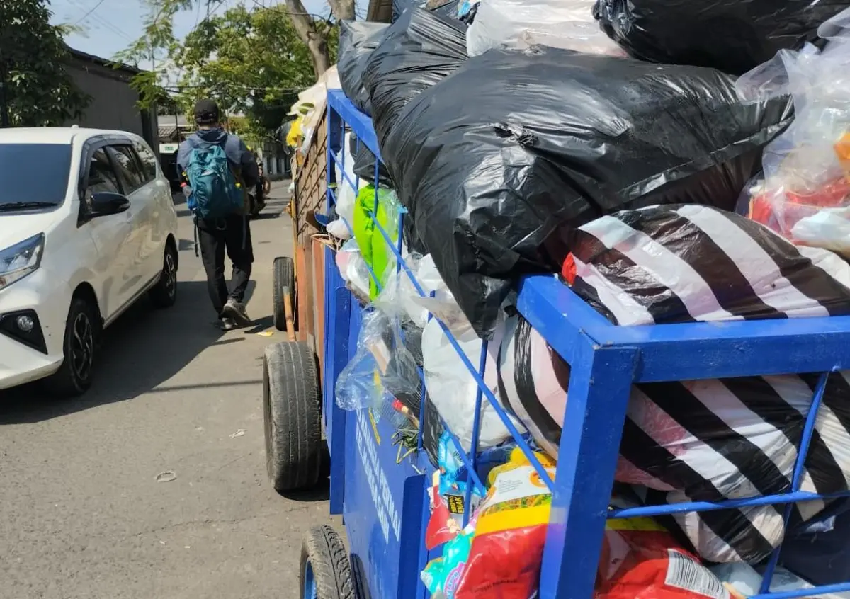 Ketergantungan Pada TPA Sarimukti, Bukti Gagalnya Pengelolaan Sampah Kota Bandung – jabarekspres.com