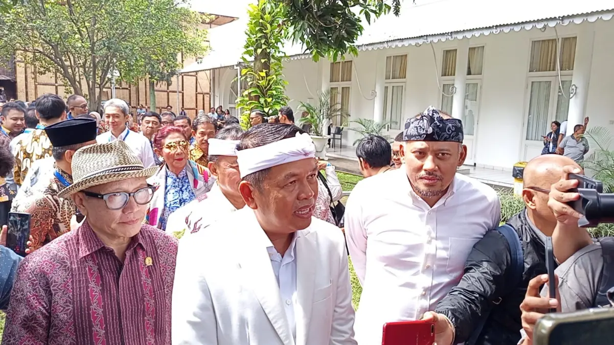 Teka Teki Susi Pudjiastuti di RUPS Bank BJB, Ini Kata Dedi Mulyadi