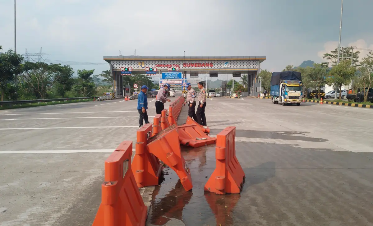 Pergerakan Tanah Horizontal Picu Retakan di Tol Cisumdawu, Pengendara Diminta Waspada – jabarekspres.com