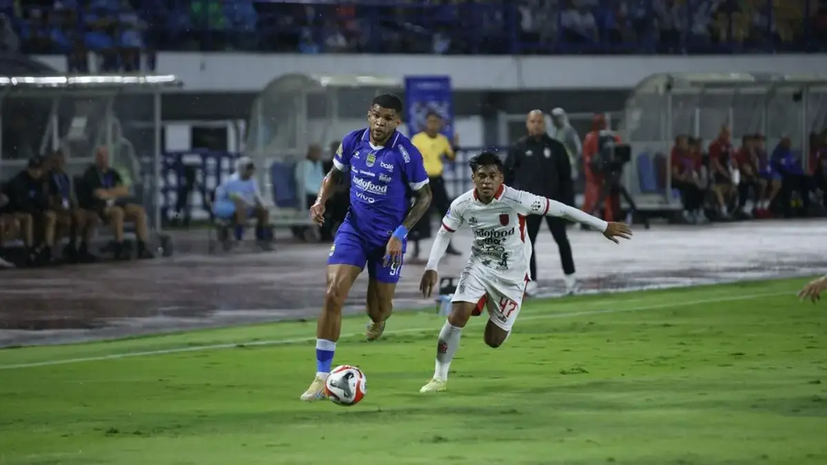 Jelang Perebutan Gelar, Jadwal Persib vs Arema Dimajukan