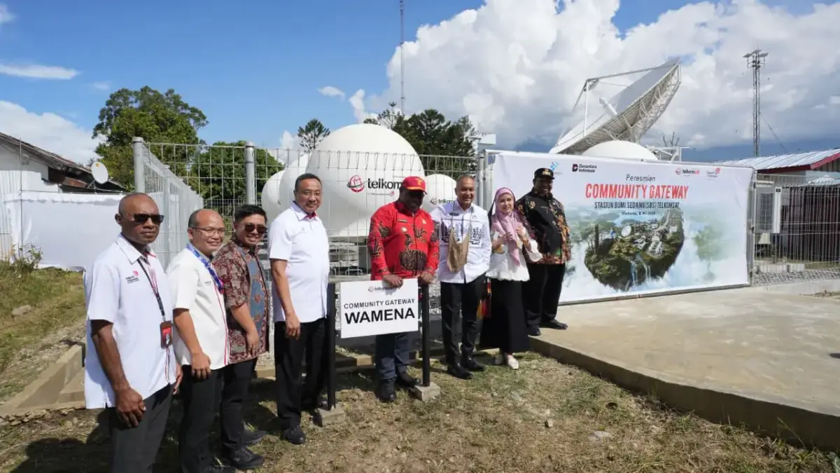 Peresmian Community Gateway oleh PT Telkom Satelit Indonesia (Telkomsat) di Stasiun Bumi Sedang Wamena, Kabup
