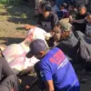 Foto : Dok / Hendi Caption : Suasana penyembelihan hewan kurban di perkampungan daerah Singaparna, Kabupaten T