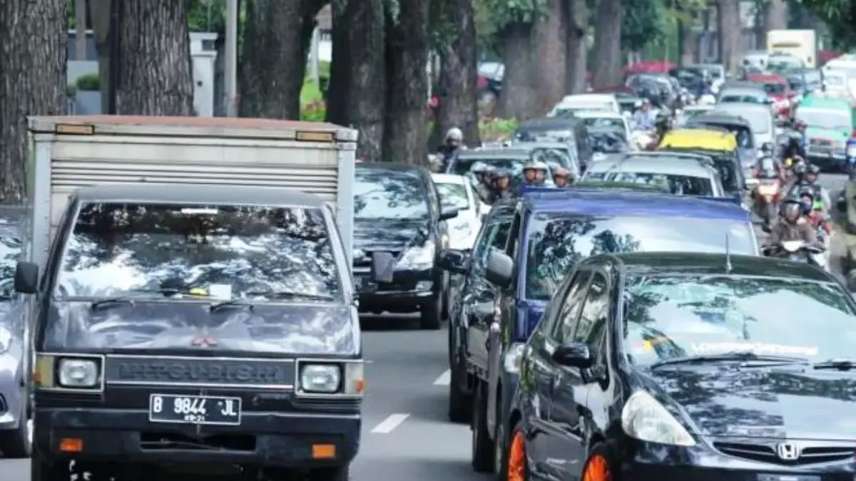 Kemacetan Bandung Tak Bisa Diselesaikan Pelebaran Jalan, Pemkot Siapkan Teknologi AI Kemacetan Bandung Tak Bisa Diselesaikan Pelebaran Jalan, Pemkot Siapkan Teknologi AI