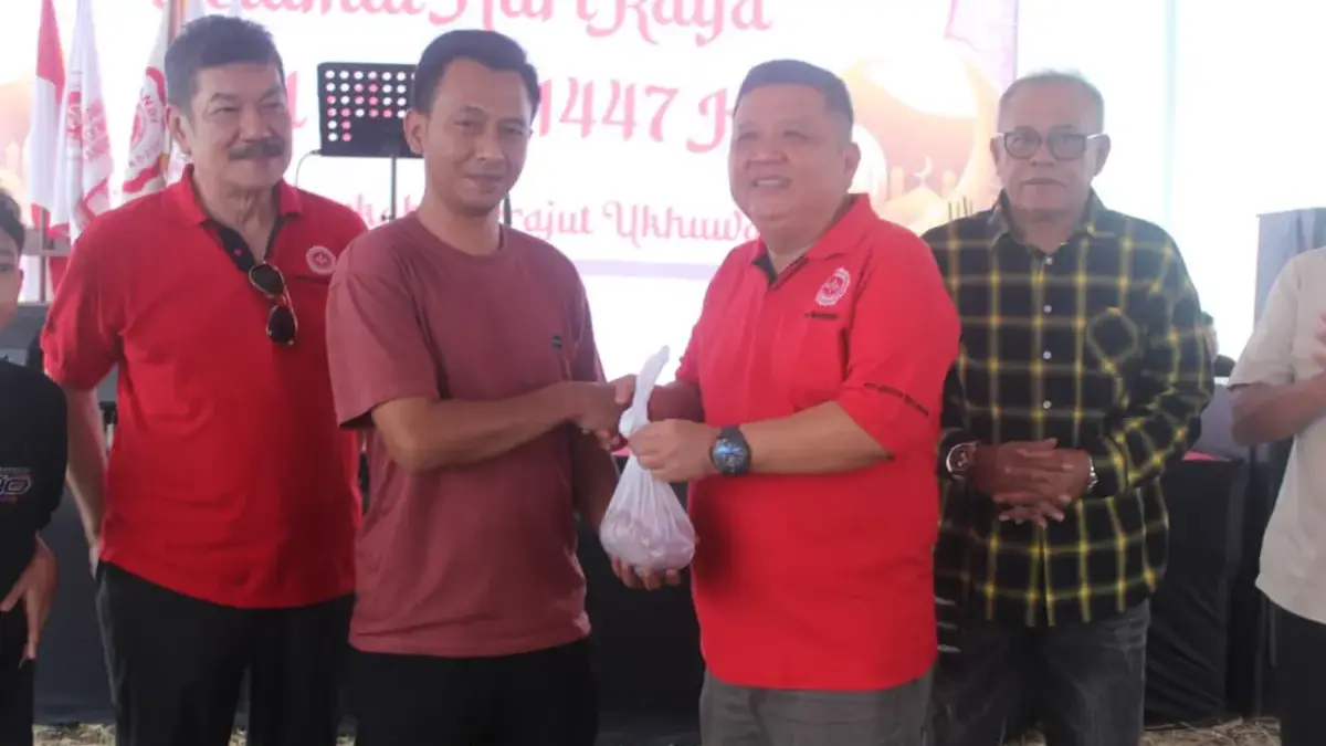 IKADIN Bandung dan Tim Hukum Jabar Istimewa Kembali Gelar Kurban Iduladha IKADIN Bandung dan Tim Hukum Jabar Istimewa Kembali Gelar Kurban Iduladha