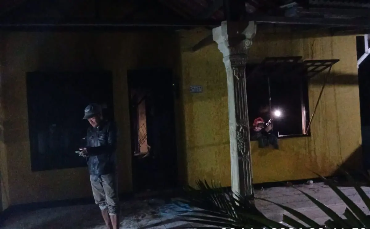 Rumah di Pamijahan Bogor Ludes Terbakar Diduga Akibat Korsleting Listrik – jabarekspres.com