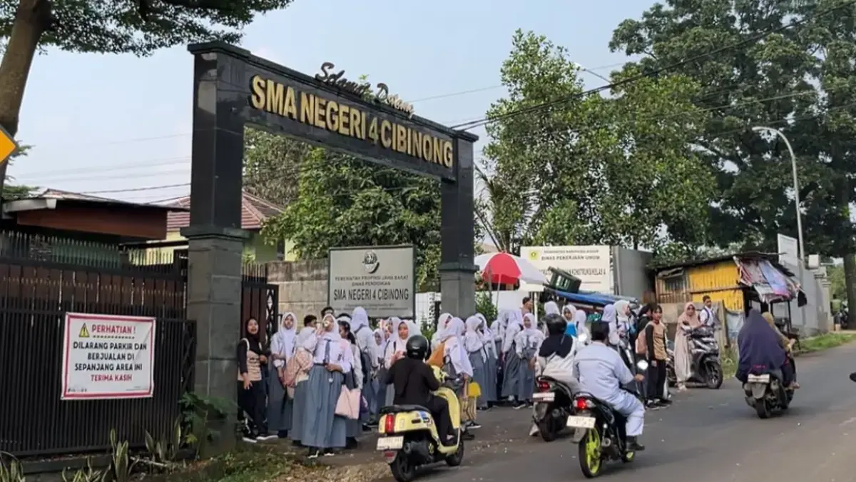 Kasus dugaan tindak asusila yang melibatkan oknum guru Bimbingan Konseling (BK) di SMAN 4 Cibinong, Kabupaten