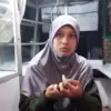 Menjadi korban pertama aksi kejahatan pria misterius di gang sempit kawasan Dusun Sukamanah, Desa Hegarmanah,