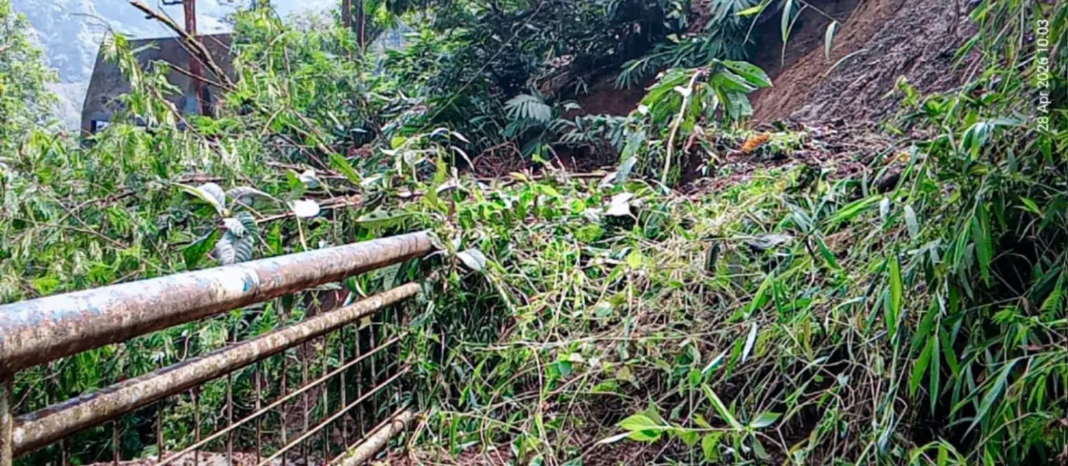 Longsor Lumpuhkan Akses Curug Malela, Wisata Ditutup Tanpa Batas Waktu – jabarekspres.com
