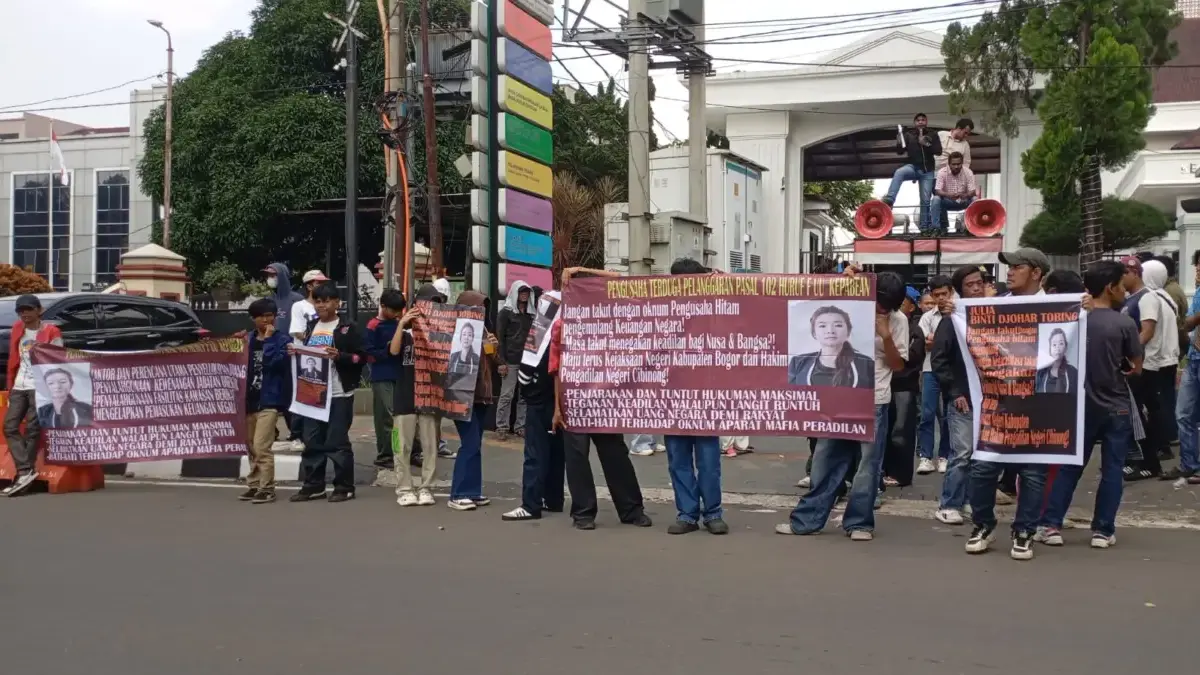 Soroti Tuntutan Ringan Terdakwa Kasus Kapabeanan, Forum Mahasiswa Indonesia Unjuk Rasa di PN Cibinong