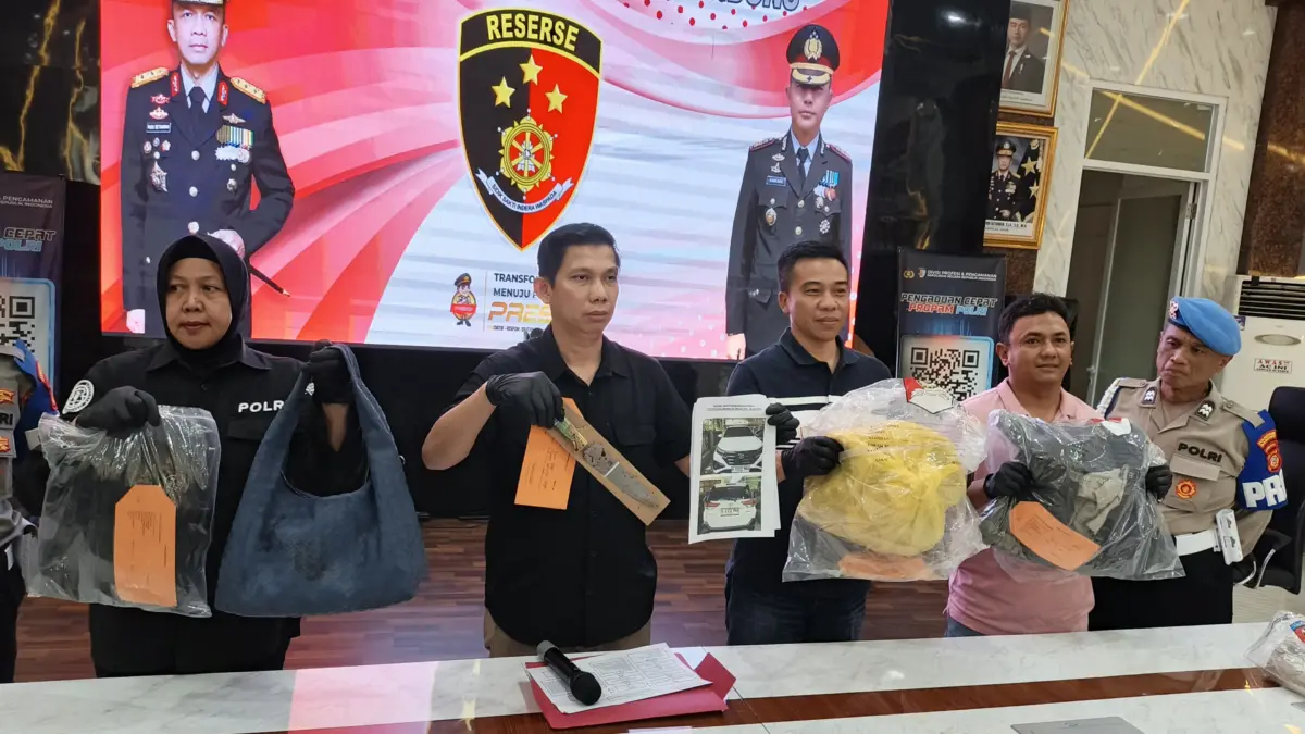 Dok. Satreskrim Polrestabes Bandung ungkap kasus pembunuhan yang terjadi di Bojongloa Kidul. Jum\'at (15/5). F