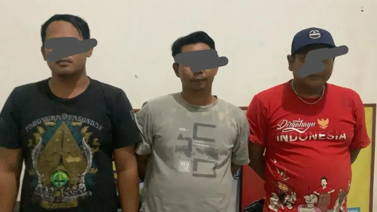 Polresta Bandung mengamankan tiga juru parkir liar saat menggelar Patroli Presisi di kawasan Kompleks Pemda