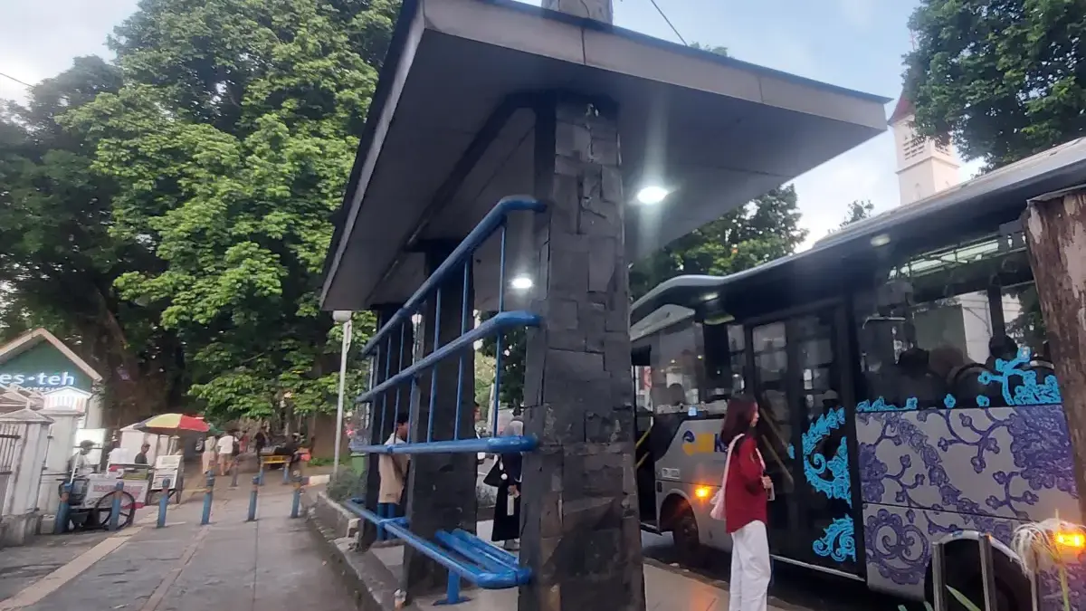 Dishub Kota Bogor Aktifkan 50 Halte Biskita Transpakuan, Layanan Empat Koridor Diperluas Salah satu titik bus stop atau halte untuk layanan Biskita Transpakuan di Kota Bogor. Foto: Sekar Andini