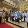 328 calon jemaah haji kloter 27 JKS gabungan Kota Bogor, Kabupaten Bogor, dan Kabupaten Karawang resmi diberan