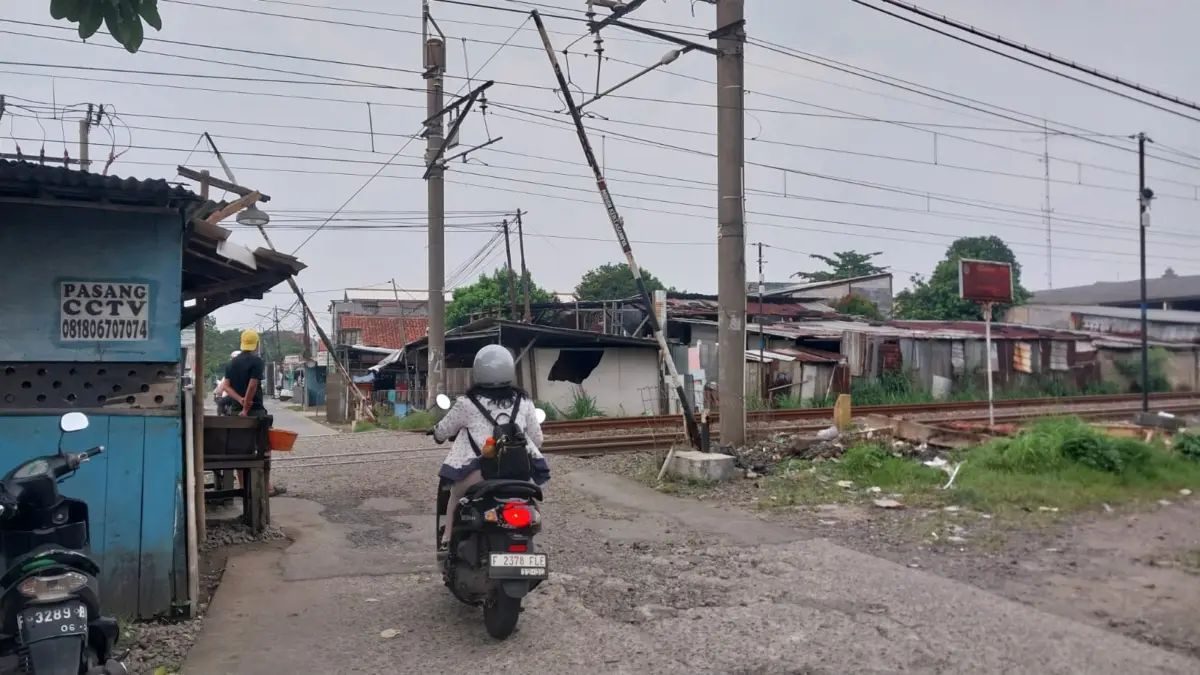 KAI Daop 1 Jakarta akan Tutup 9 Perlintasan Liar di Bogor Secara Bertahap, Ini Daftar Lokasinya KAI Daop 1 Jakarta akan Tutup 9 Perlintasan Liar di Bogor Secara Bertahap, Ini Daftar Lokasinya
