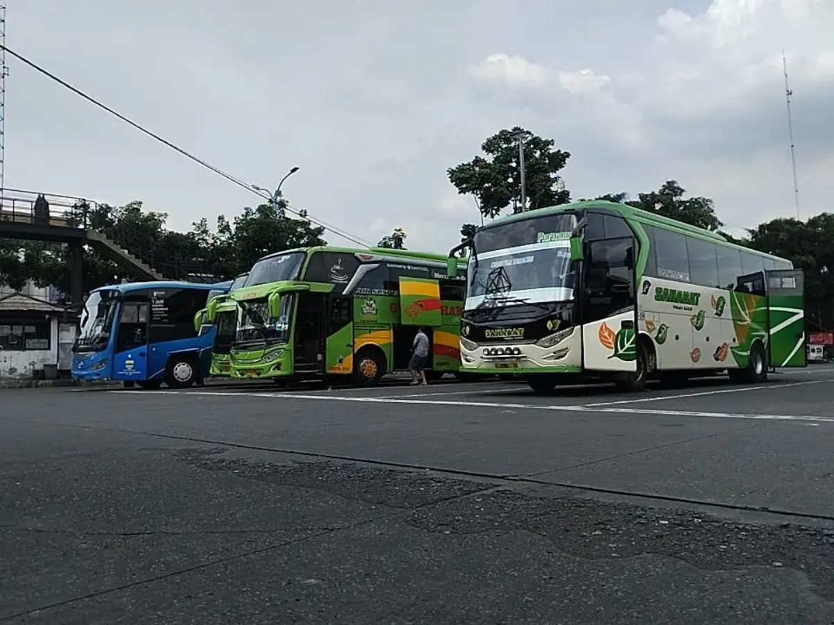 Nasib Pencari Rezeki di Terminal Cicaheum, Antara Kekhawatiran dan Harapan di Tengah Rencana Penutupan – jabarekspres.com
