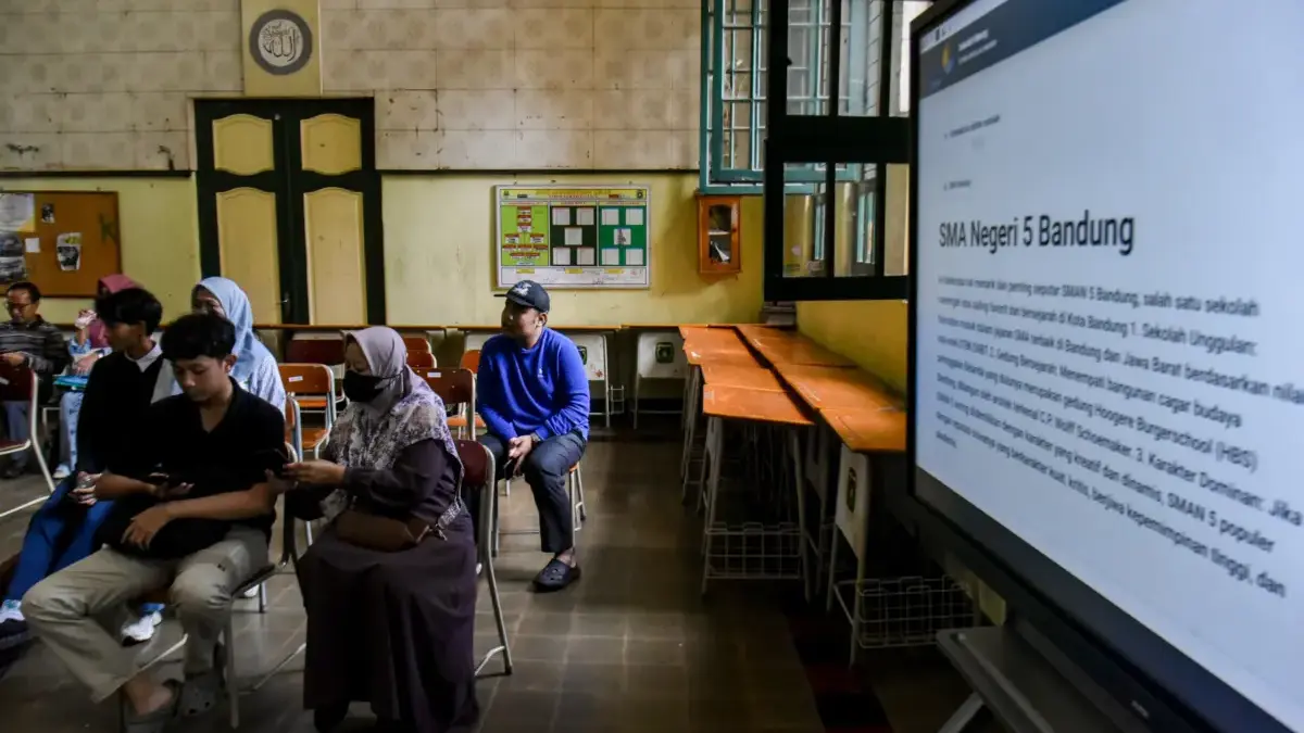 Tinjau Langsung SPMB Sekolah Maung, Legislator Sorot Aplikasi Pendaftaran