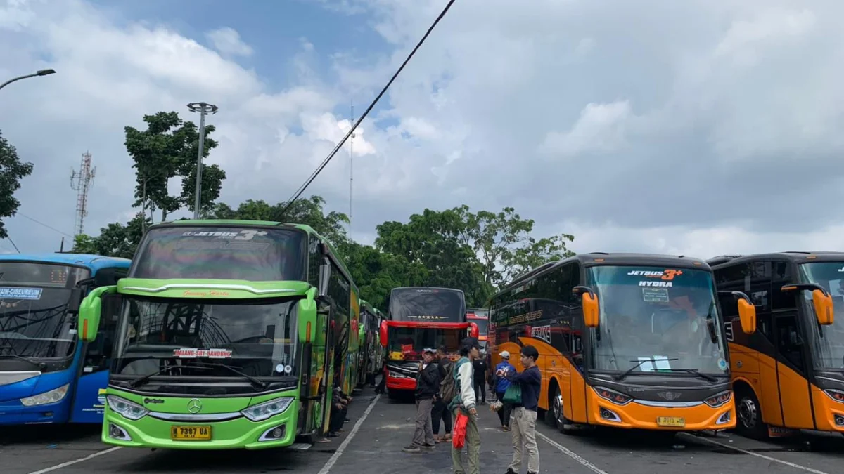 Potret Terminal Cicaheum Kota Bandung. (Sadam Husen Soleh Ramdhani/ JE)