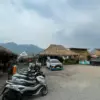 pos terpadu dengan konsep unik bertema “Lembur Kaheman”, yang mengangkat nuansa perkampungan Sunda tempo dulu