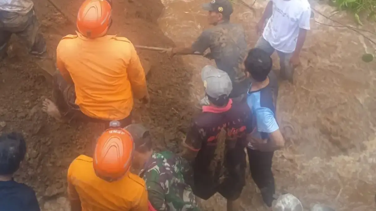 Pria Lansia Tertimbun Longsor Saat Tebang Bambu di Dramaga Bogor, BPBD Lakukan Pencarian. FOTO: Istimewa