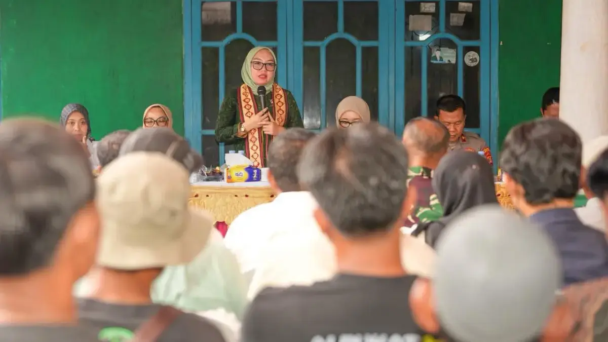 Wamenkop Dorong Koperasi Ponpes Al Firdaus Masuk ke Sektor Produksi dan Distribusi Wamenkop Dorong Koperasi Ponpes Al Firdaus Masuk ke Sektor Produksi dan Distribusi
