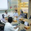 Bupati Bandung Dadang Supriatna yang meninjau langsung lokasi bersama jajaran Pemkab Bandung dan pihak PT Kaha