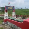 Jembatan Gantung Perintis Garuda yang menghubungkan Kampung Rumbia, Desa Sukarame dan Kampung Cibutak, Desa Ci