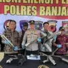 Kapolres Banjar AKBP Didi Dewantoro saat konferensi pers penertiban knalpot brong atau knalpot tidak berstanda