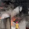 Sebuah gudang penampungan oli bekas di Desa Kranggan, Kecamatan Gunung Putri, Kabupaten Bogor, hangus terbakar