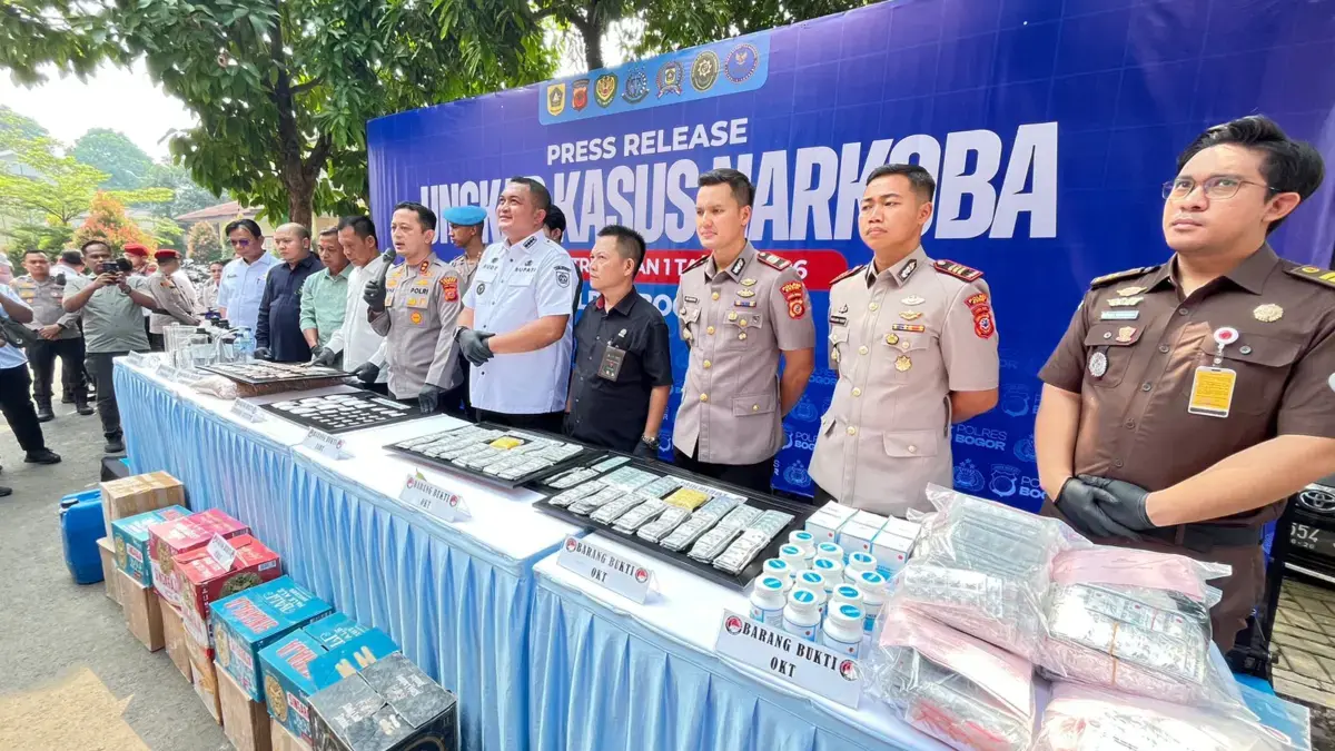 Polres Bogor Ungkap 113 Kasus Narkoba, Amankan 155 Tersangka Polres Bogor Ungkap 113 Kasus Narkoba, Amankan 155 Tersangka