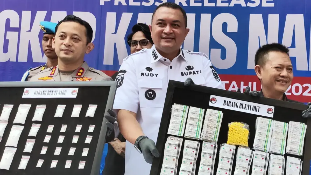 Bupati Bogor Warning ASN Usai Oknum PPPK Kedapatan Gunakan Sabu Pemerintah Kabupaten Bogor bergerak cepat menindak oknum pegawai PPPK berinisial AW yang kedapatan menggunakan
