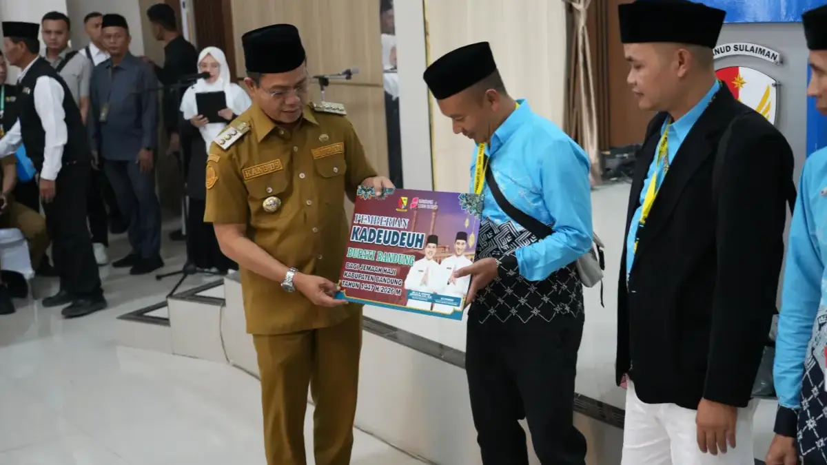 KDS Lepas Kloter Terakhir Jemaah Haji Kabupaten Bandung