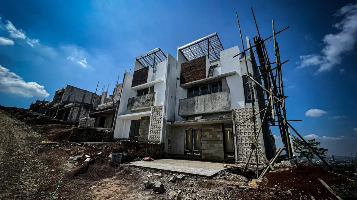Kondisi hunian di kluster Kingston Emeralda Resort Padalarang, Kabupaten Bandung Barat. Senin (18/5)
