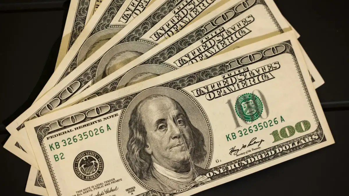 Rupiah Makin Anjlok, BI Batasi Pembelian Maksimal 25.000 Dolar AS Mulai Juni 2026 Rupiah Makin Anjlok, BI Batasi Pembelian Maksimal 25.000 Dolar AS Mulai Juni 2026
