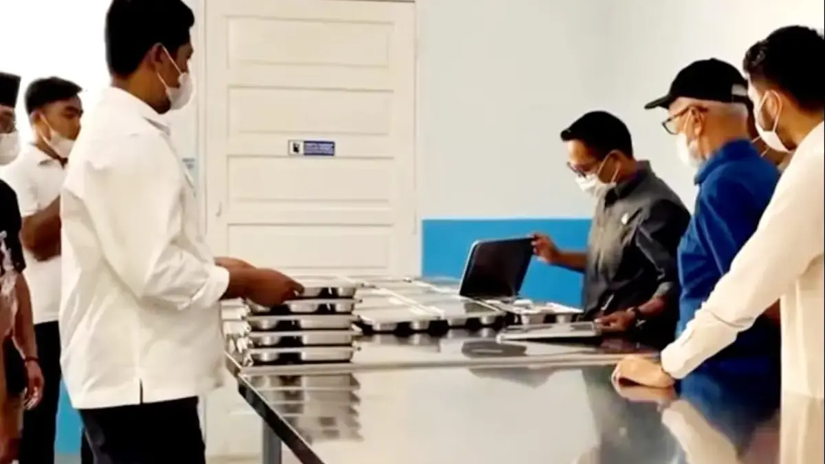 Temuan Ulat dalam Menu MBG di Bojonggambir-Tasikmalaya, Potret Standar Dapur Masih Bermasalah