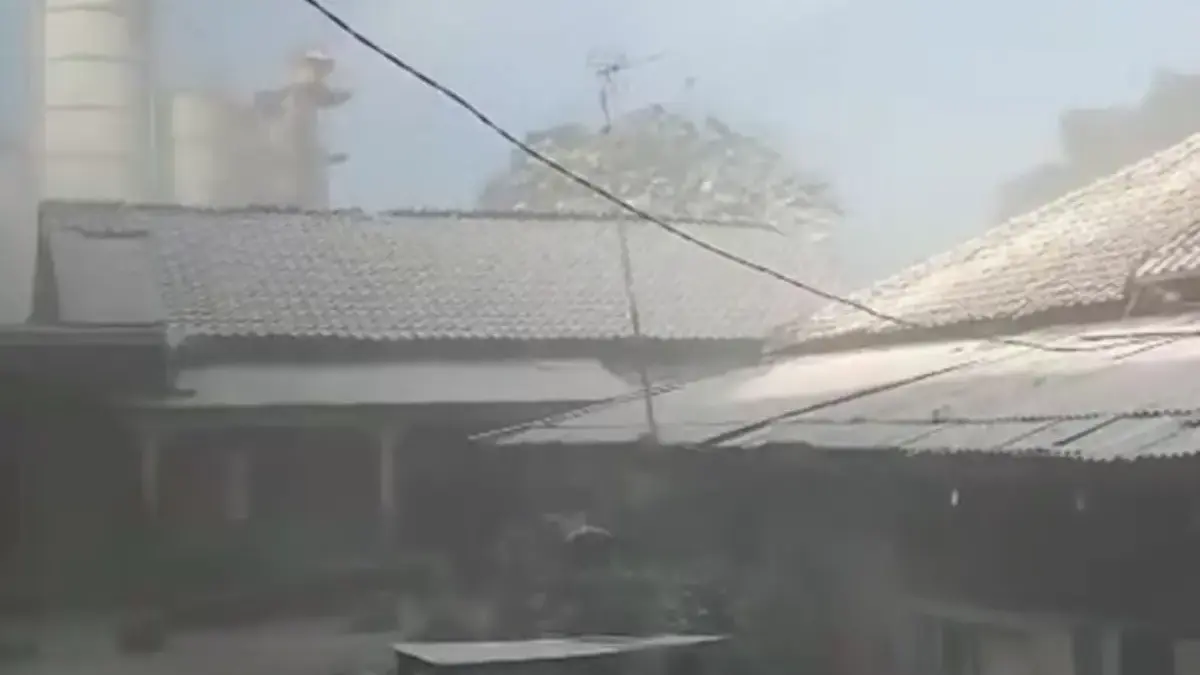 Permukiman Warga di Kemang Bogor Diselimuti Abu Semen, 24 KK Terdampak Kebocoran Pabrik