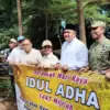 Presiden Prabowo Subianto Bagikan 109 Hewan Kurban untuk 34 Ribu Warga di Babakan Madang