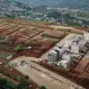 Hamparan lahan kosong terlihat dari udara di kawasan Perumahan Emeralda Resort, Desa Jayamekar, Kecamatan Pada