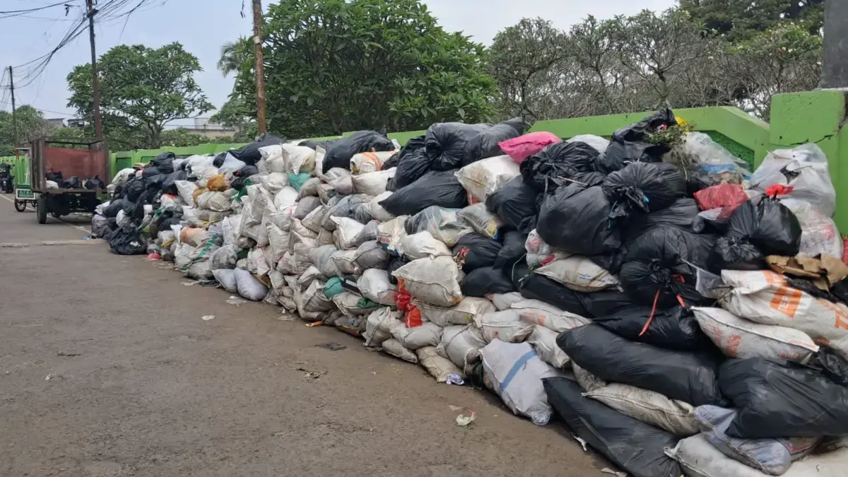 Kota Cimahi Darurat Sampah, Pengangkutan Kerap Terhenti Akibat Pembatasan Kuota