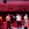 Penampilan salah satu adegan drama musikal Festival Sachi di SMAN 1 Cimahi yang mengangkat tema sejarah kemerd