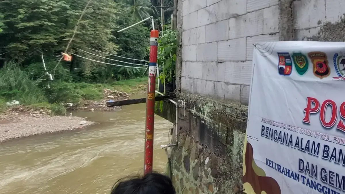 Warga Bantaran Cisadane di Panaragan Bogor Bangun EWS Swadaya untuk Antisipasi Banjir