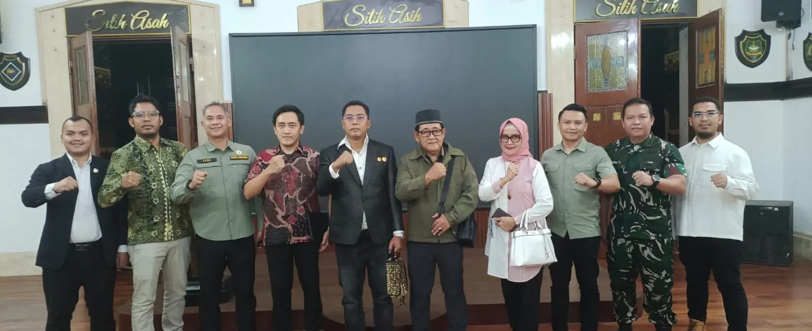 HUT ke-80 Kodam Siliwangi Diisi Pameran dan Lelang Lukisan Bulu Firdaus – jabarekspres.com